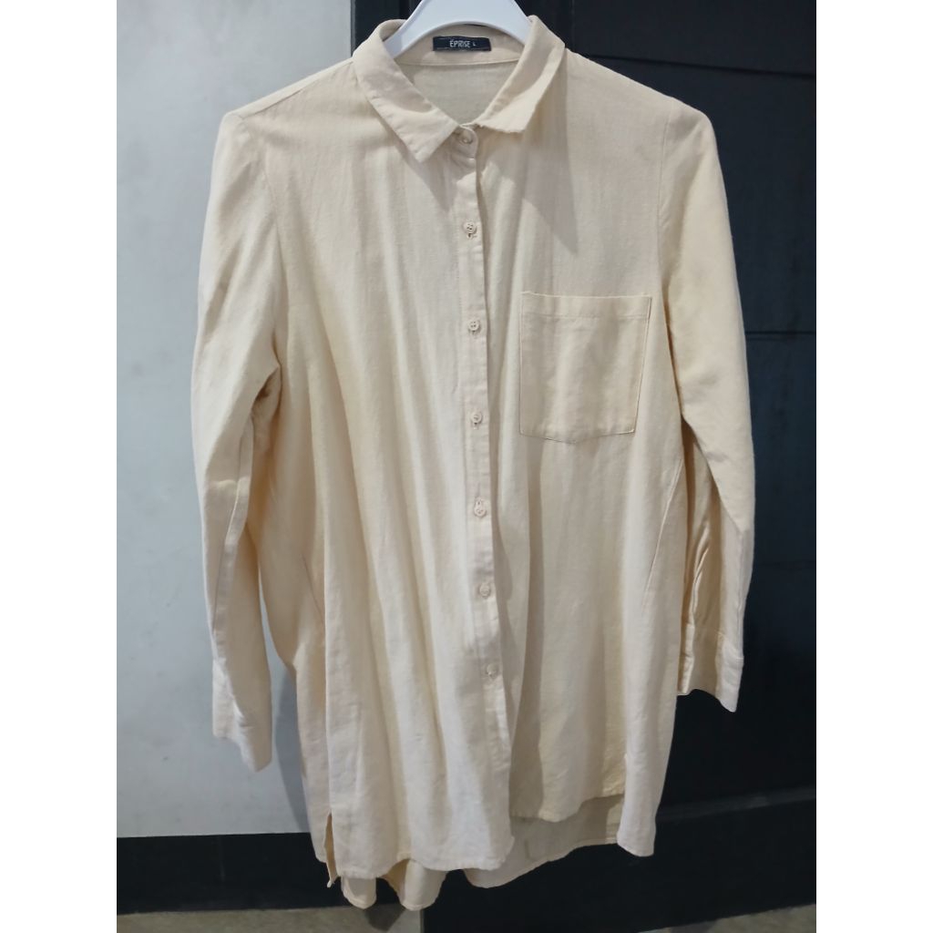 Preloved Kemeja Eprise Wanita Cream