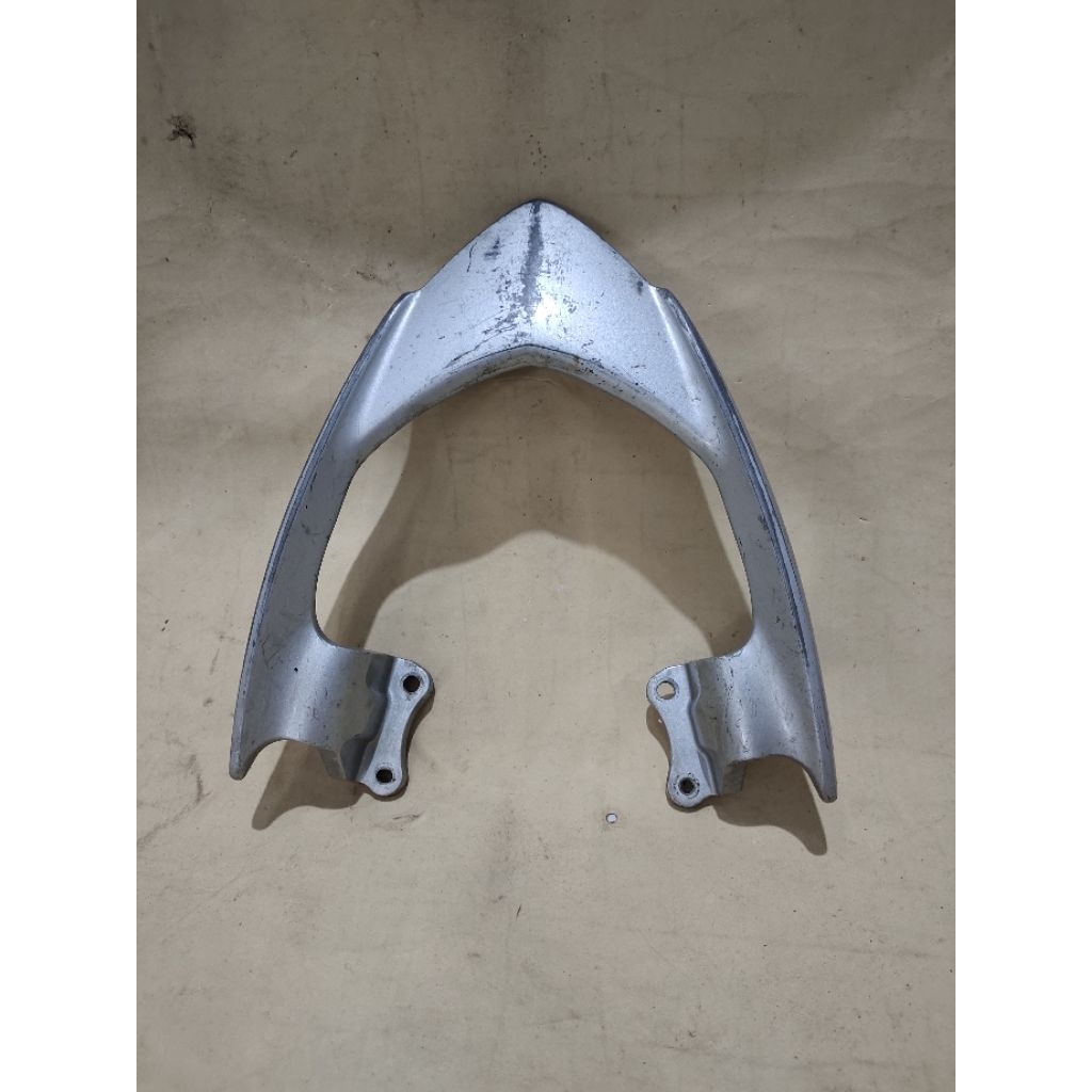 begel pegangan jok belakang motor Yamaha Mio soul lama karbu bekas