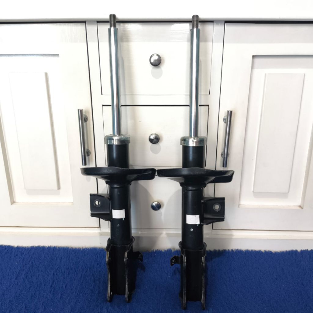 shock suzuki grand vitara depan