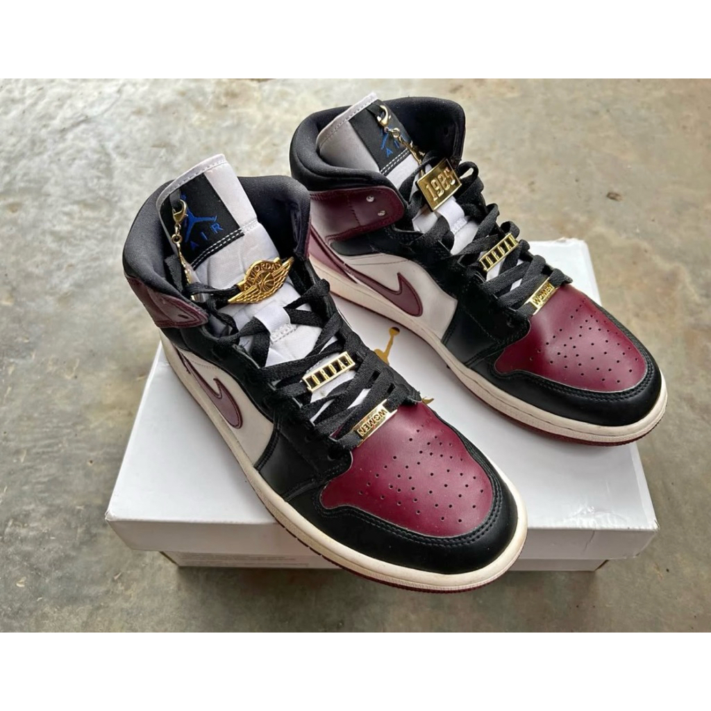 Air Jordan 1 Mid SE Fearless Gold Pendants Womens BNIB RESMI ORIGINAL Uk 42