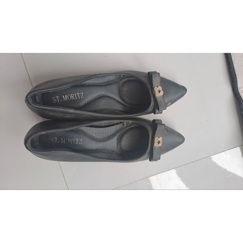 sepatu wanita ST Moritz ukuran 38 pantofel hak tinggi 5cm