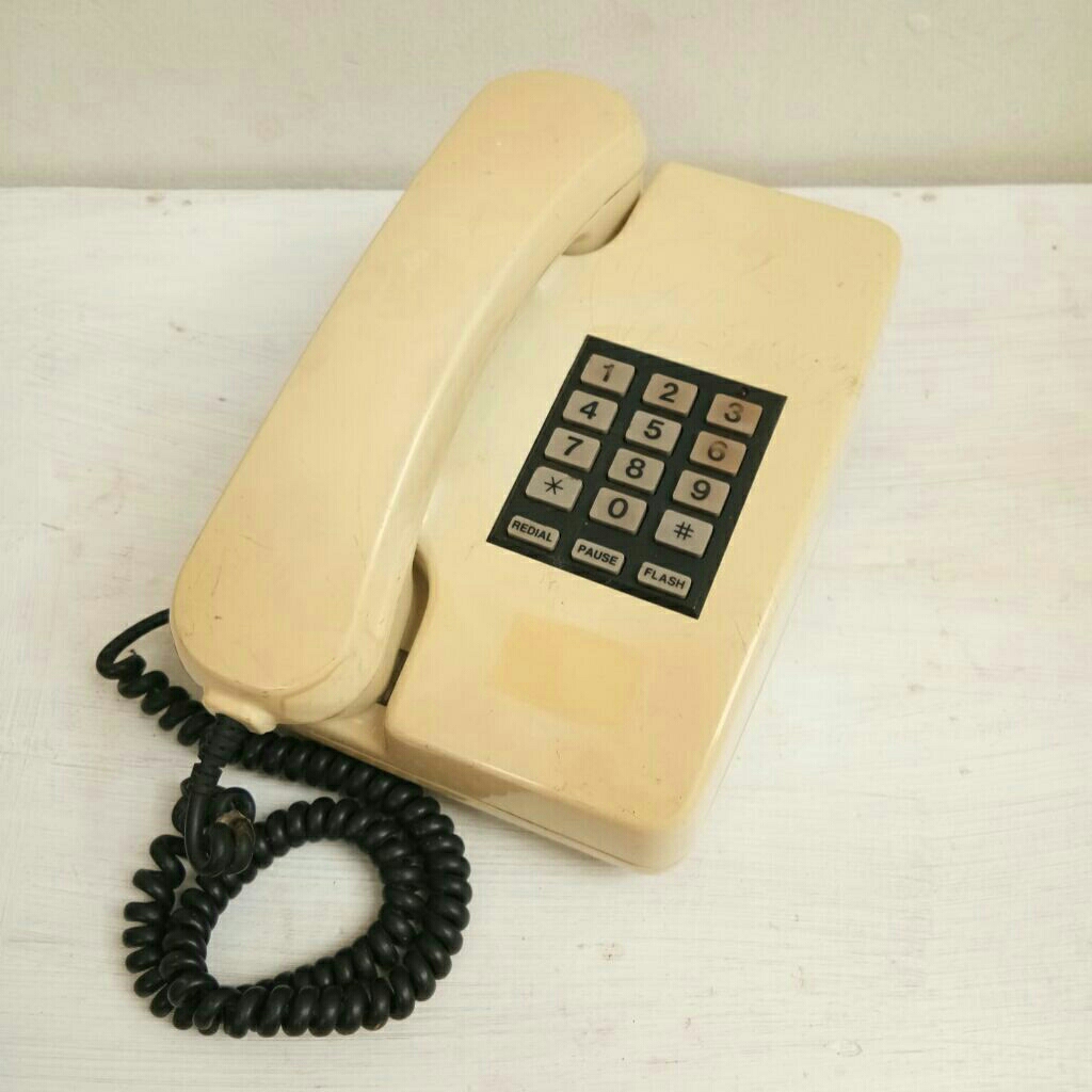 Telephone Vintage Jadul Cream merk INTI