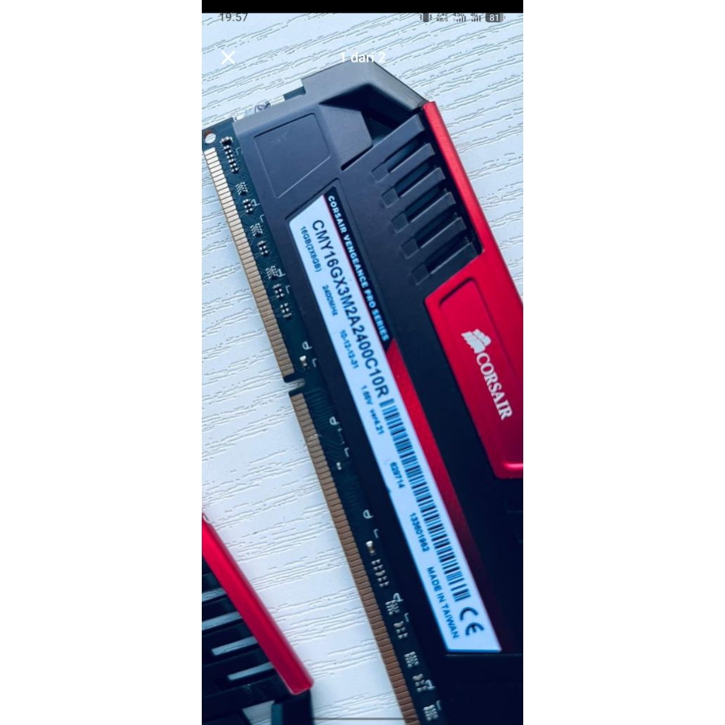 Corsair Vengeance Pro series16GB kit dual channel 2400mhz 
DDR3
Original