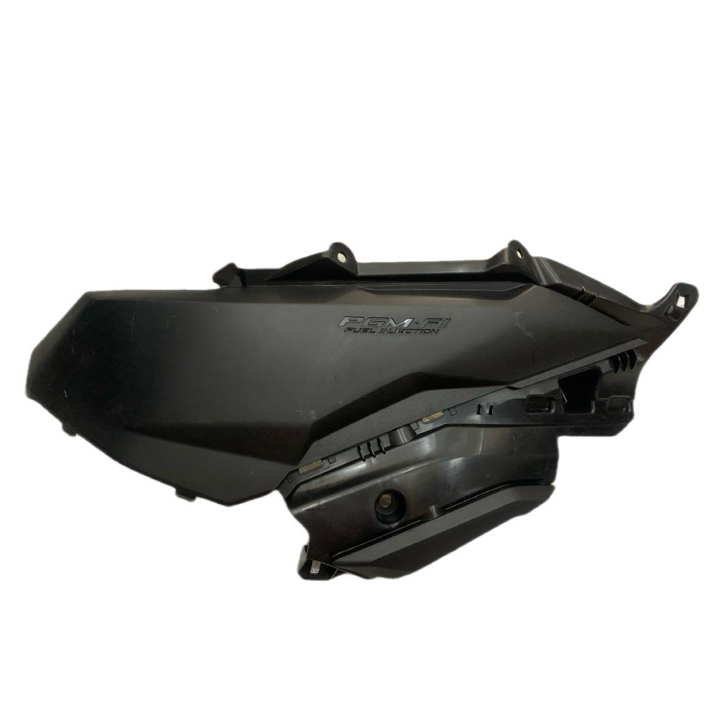 Cover side L body new Honda Vario 150 83620-K59-A70
