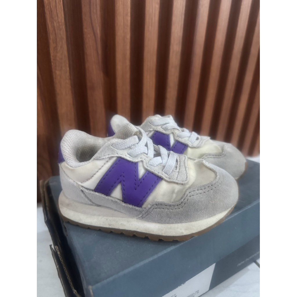 preloved sepatu  sneaker anak nb ori