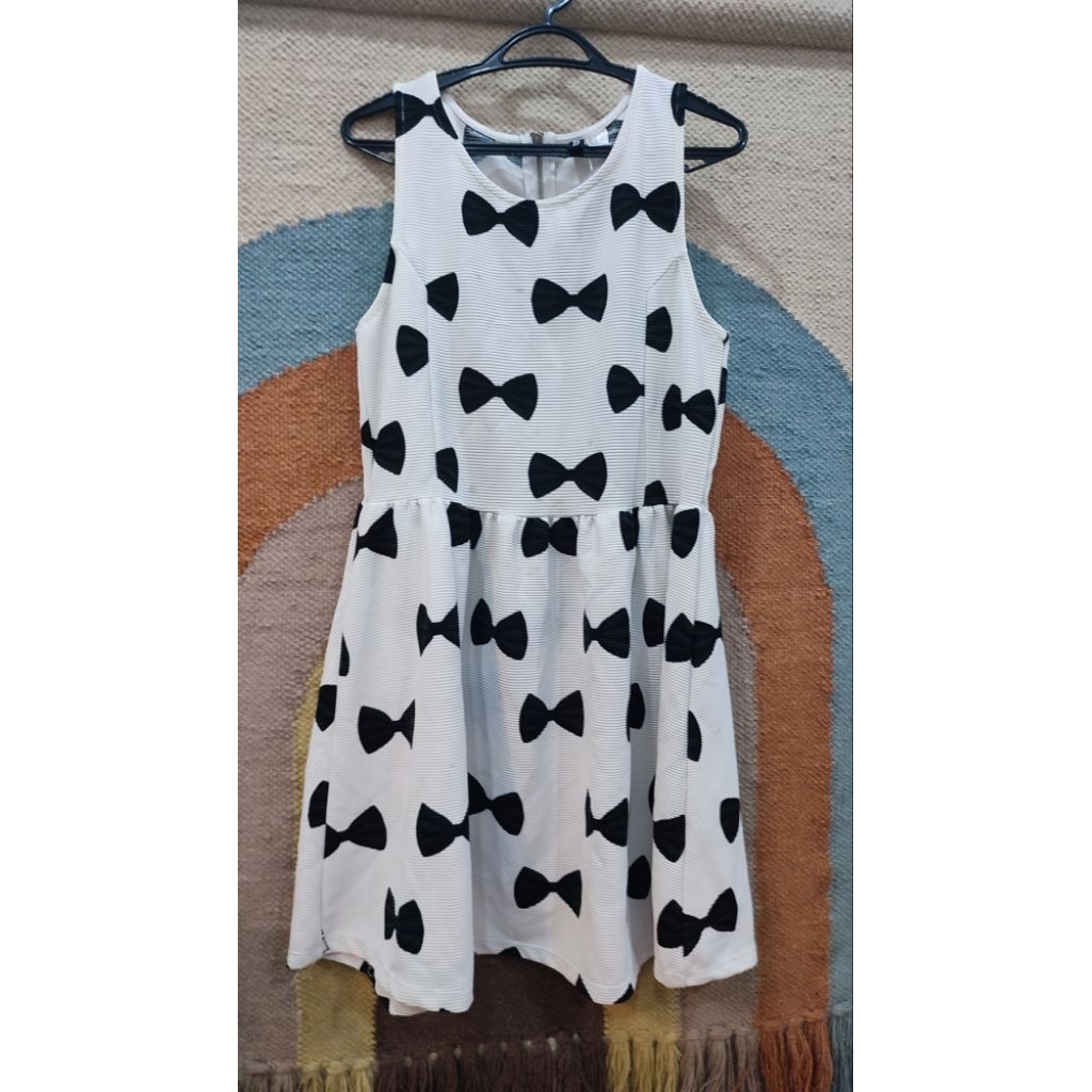 Preloved dress HNM
