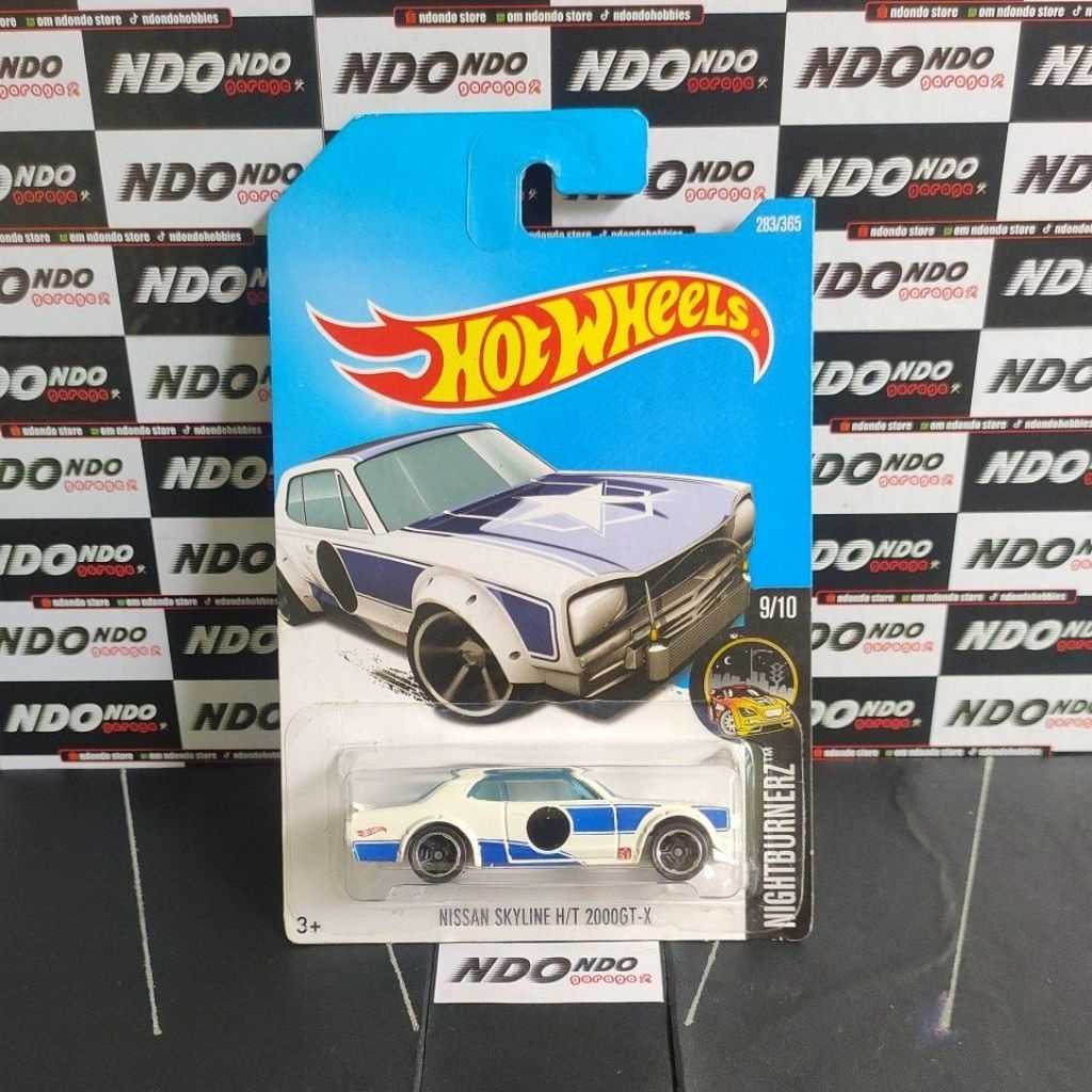 Hot Wheels Nissan Skyline HT 2000 GTX White - 2017 Nightburnerz