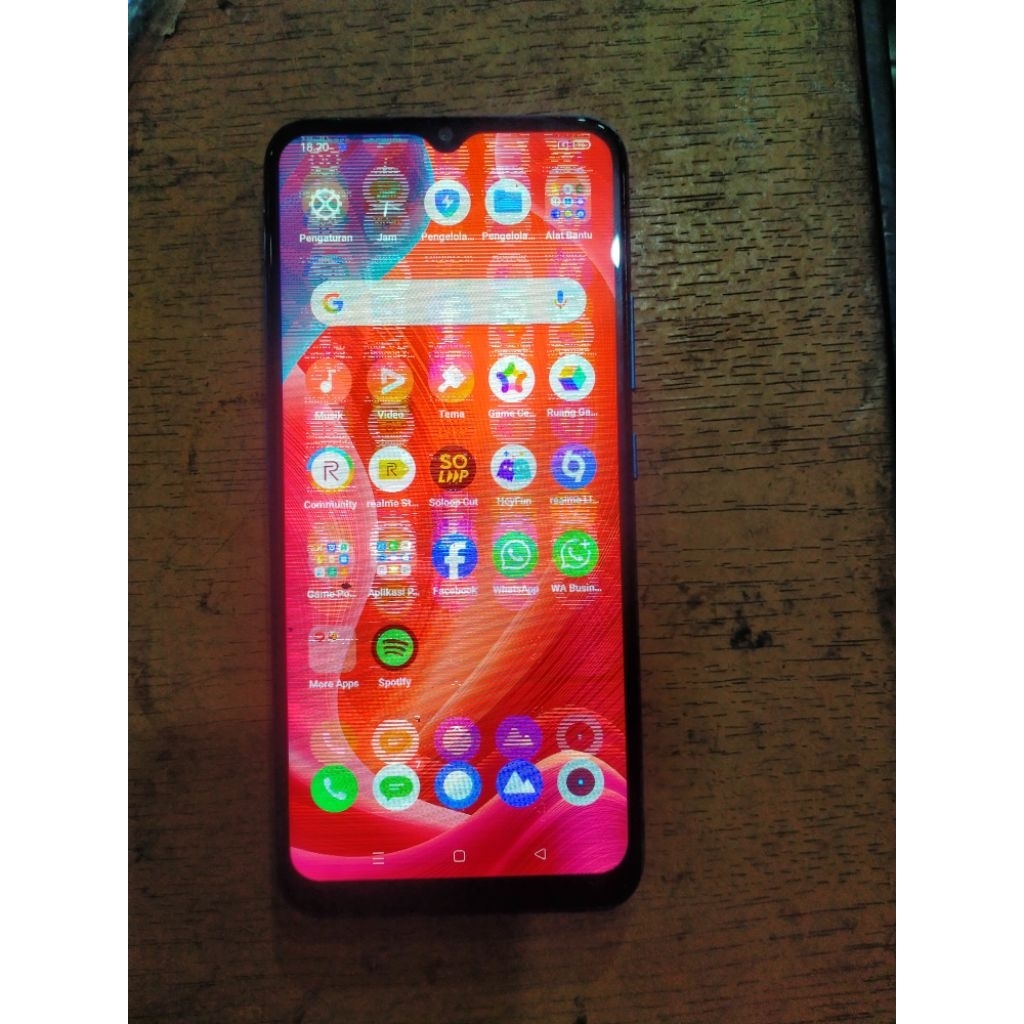 realme C15 ram 4 GB minus lcd sering kluar garis lainnya normal siap pakai