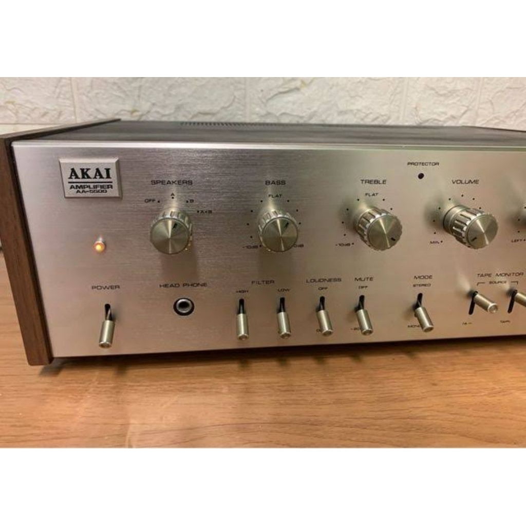 AKAI AA-5500 Amplifier vintage 80"