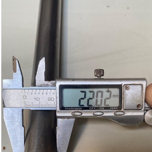 Pipa besi OD 22 mm ID 19 mm tebal 1,5 mm panjang 100 cm