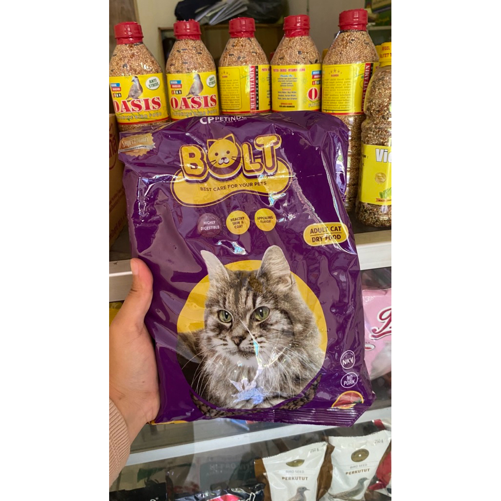 Pakan kucing ( bolt )