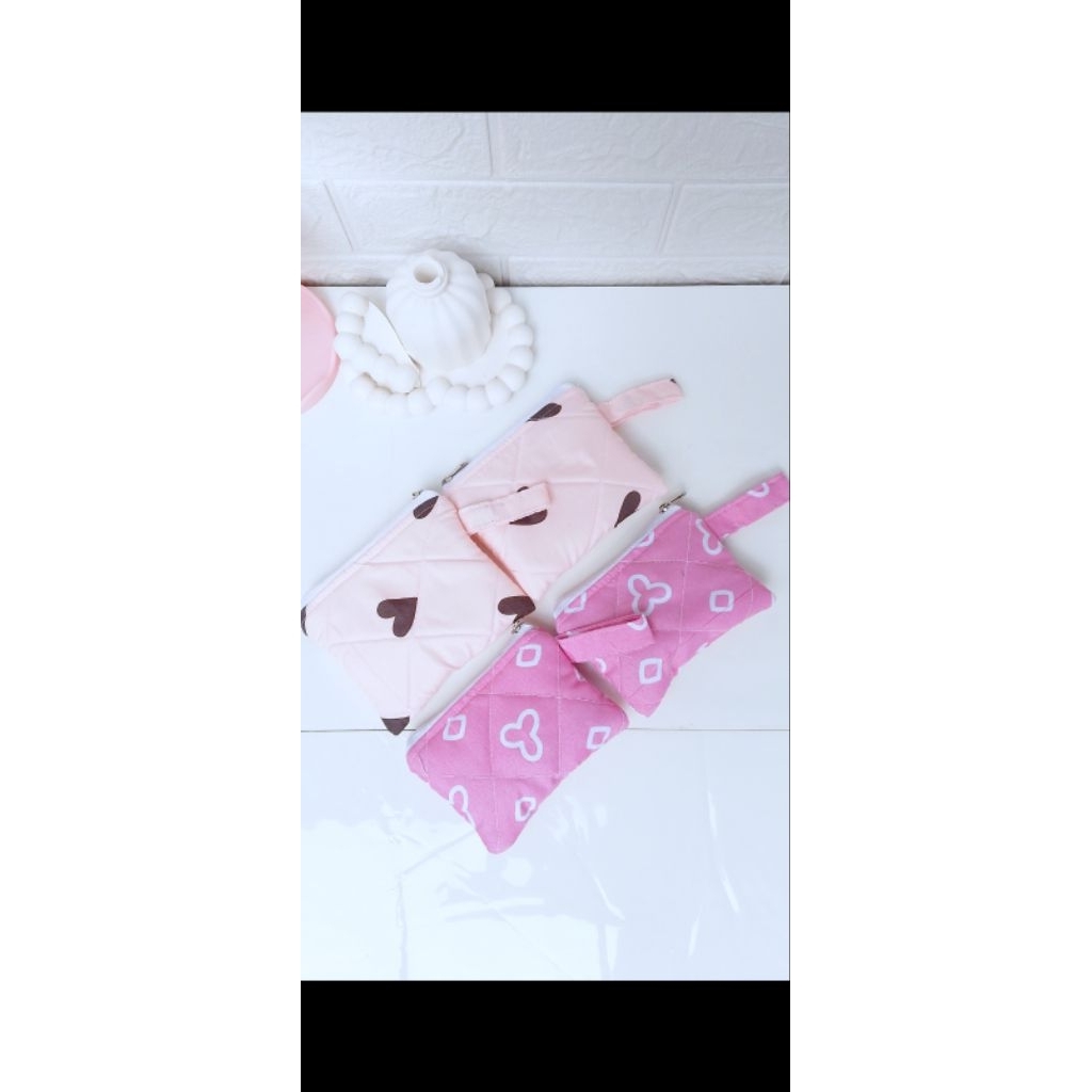 DOMPET KOIN BERBAHAN KATUN MOTIF YANG AESTHETIC