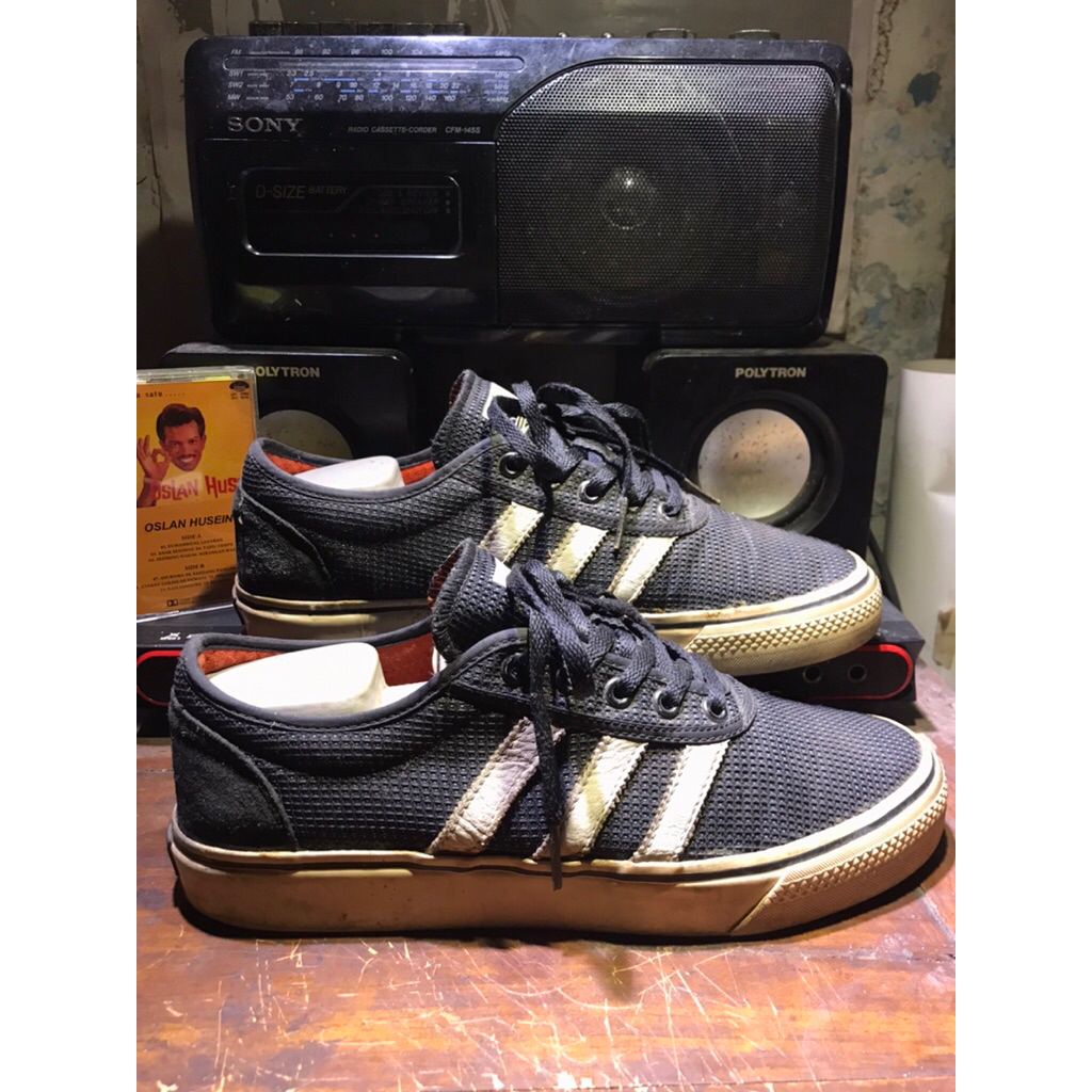 Wts Adidas Adi-Ease Black White BB8471 Skateboarding (No Box) Size. 40 1/2