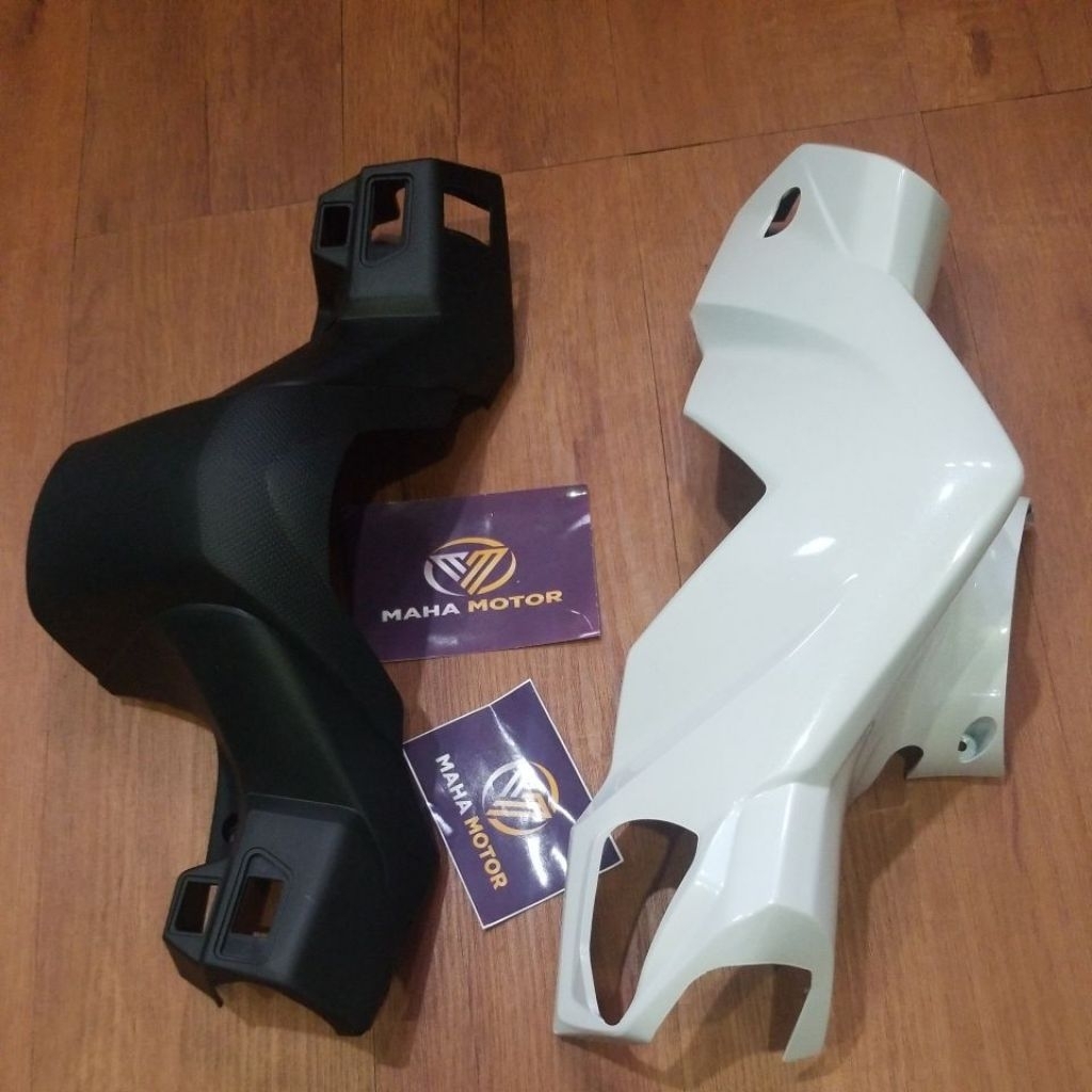 satu set batok stir cover depan beat karbu warna putih, kode 53206KVY960, 53205KVY910PFW