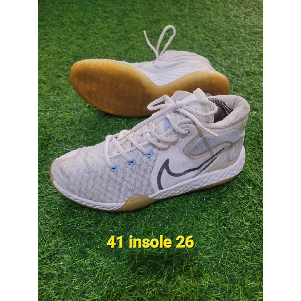 sepatu sneakers s41 kd trey 5 VIII