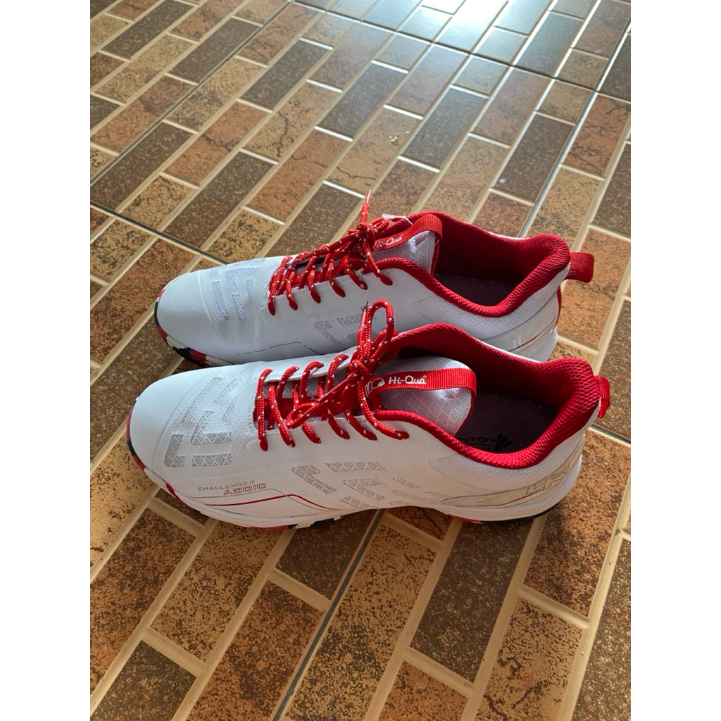Sepatu Badminton HiQua Challenger Addic
