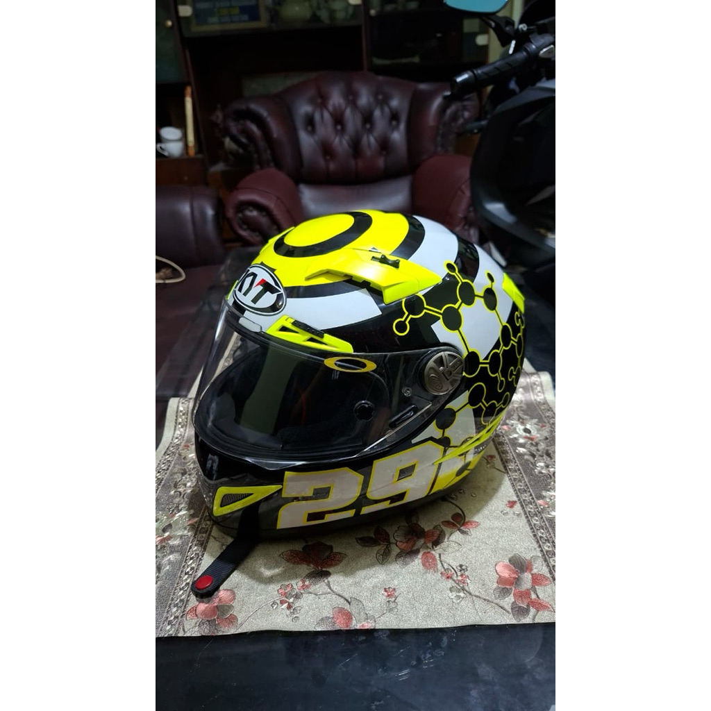 Helm Balap KYT C5 Ianonne (Pre-loved)