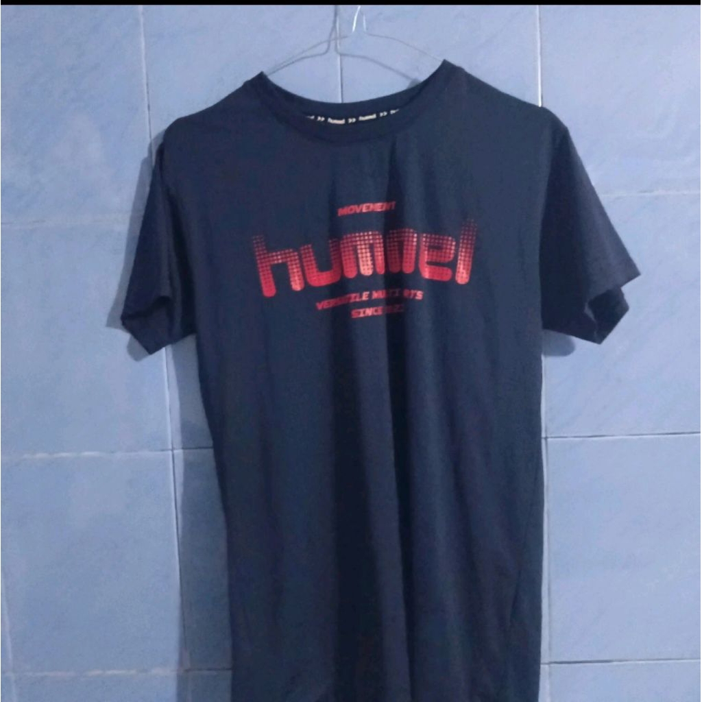 hummel kaos olahraga ukuran kecil