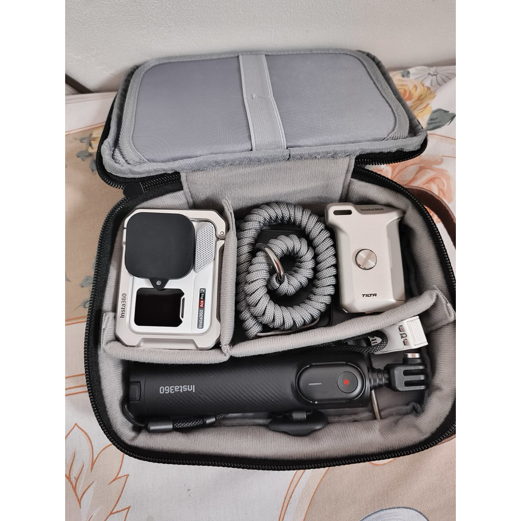 Insta360 Pro Ace 2 white