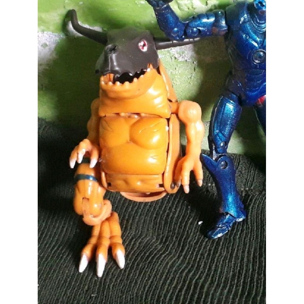 Part Digivolving Wargreymon Junk