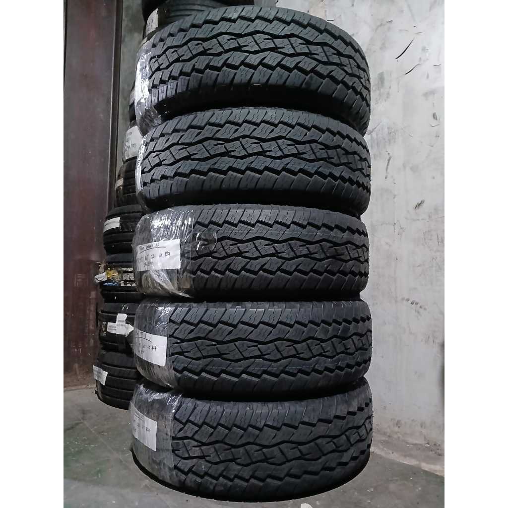 BAN MOBIL BEKAS SEKEN SECOND RING 17 TOYO OPEN COUNTRY 265 65 R17 FORTUNER PAJERO DLL