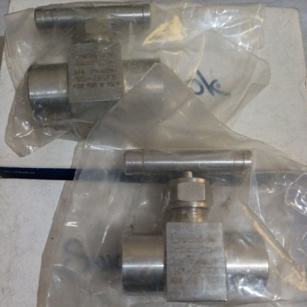 needle valve swagelok 1/2 female npt 60000 psi ss-26vf8