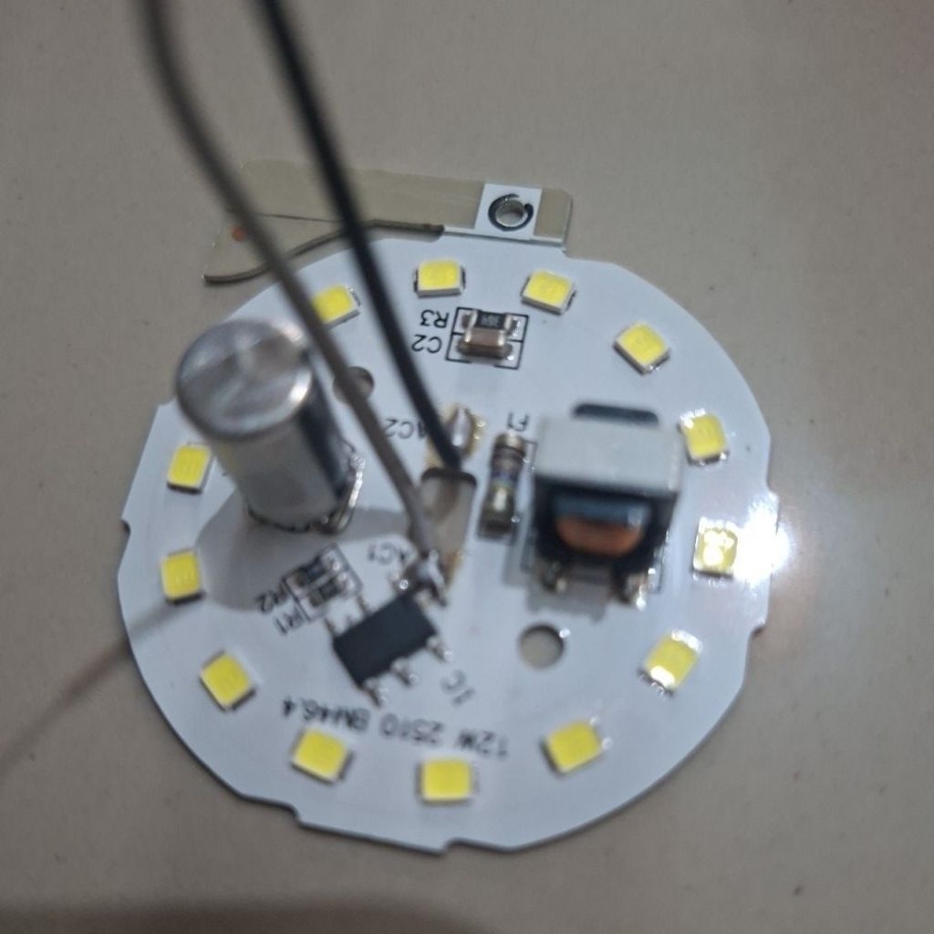 led ac BM 12w...