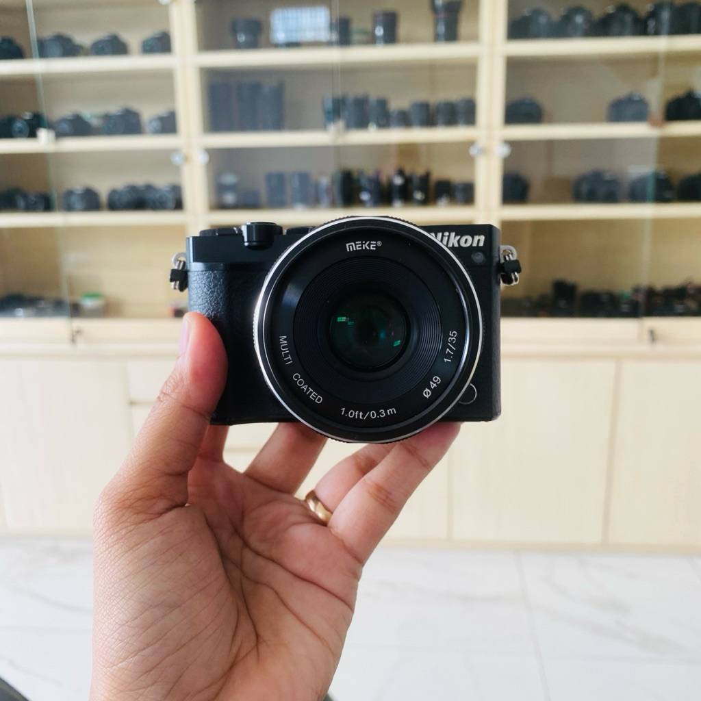 KAMERA NIKON J5 LENSA FIX MANUALAN