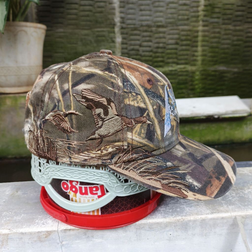 Realtree side logo animals bordir By DRI-DUCK AUTHENTIC WILDLIFE SERIES