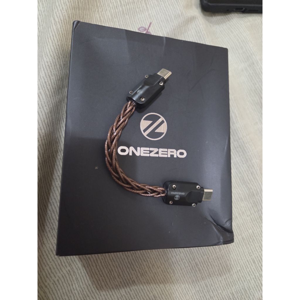 kabel c to c onezero fomo second