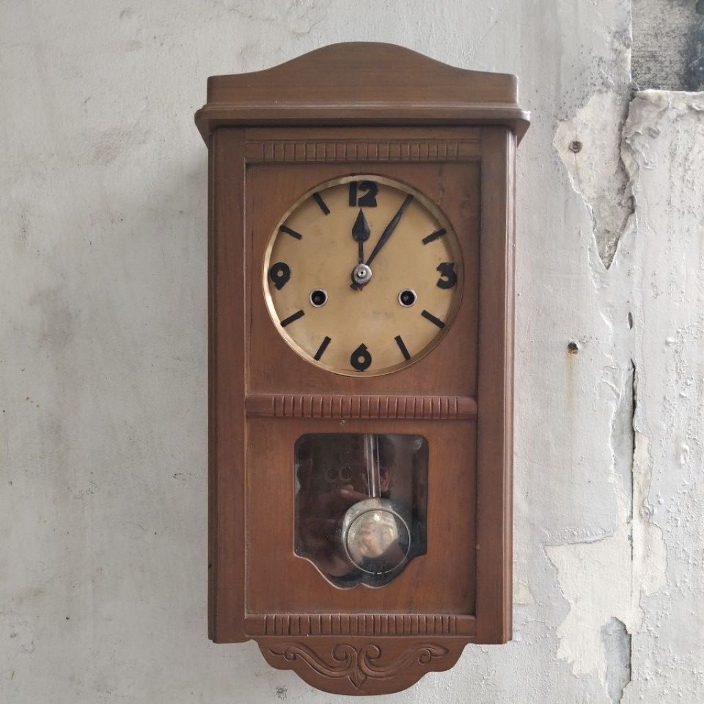 JAM DINDING LOBANG DUA ANTIK KUNO