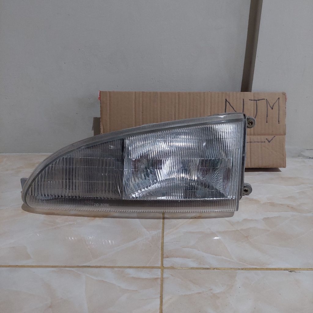 Headlamp Lampu Depan Daihatsu Espass 1995 - 2005 Kanan R Original