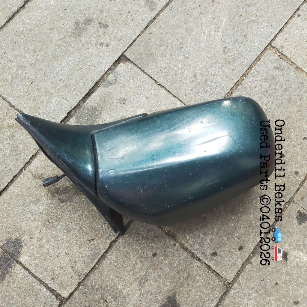 spion kanan Mitsubishi Eterna 1990