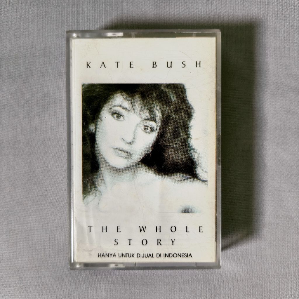 Kaset Kate Bush - The Whole Story