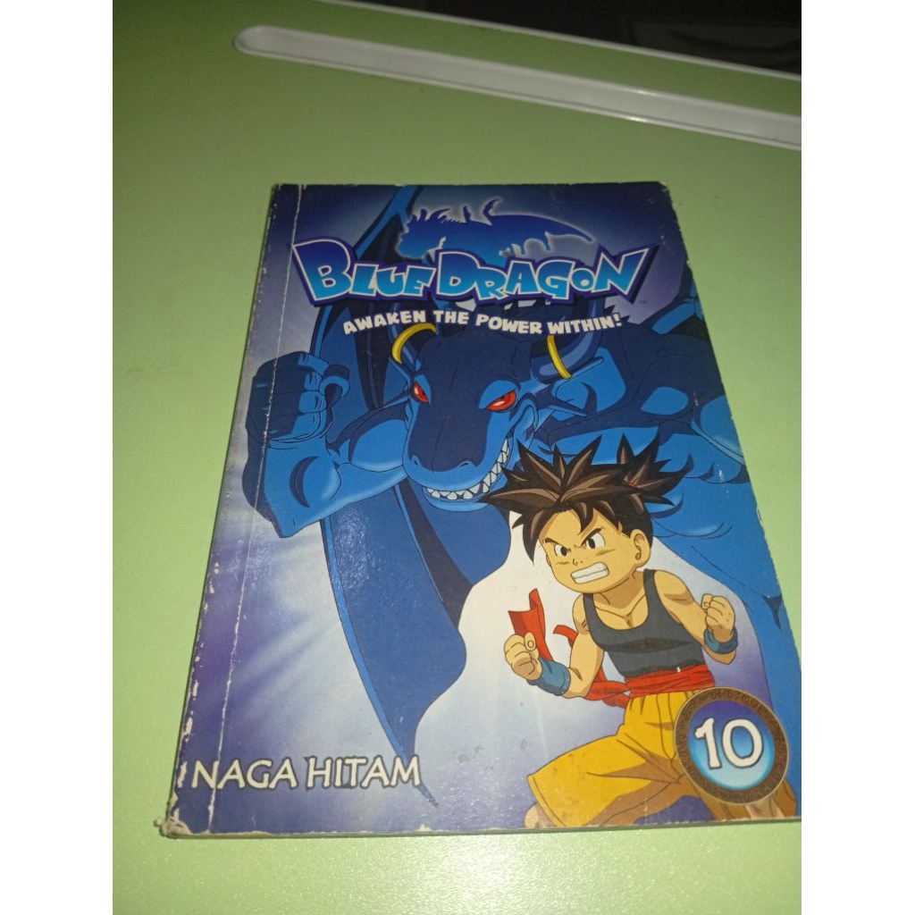 KOMIK BERWARNA. BLUE DRAGON VOL 10