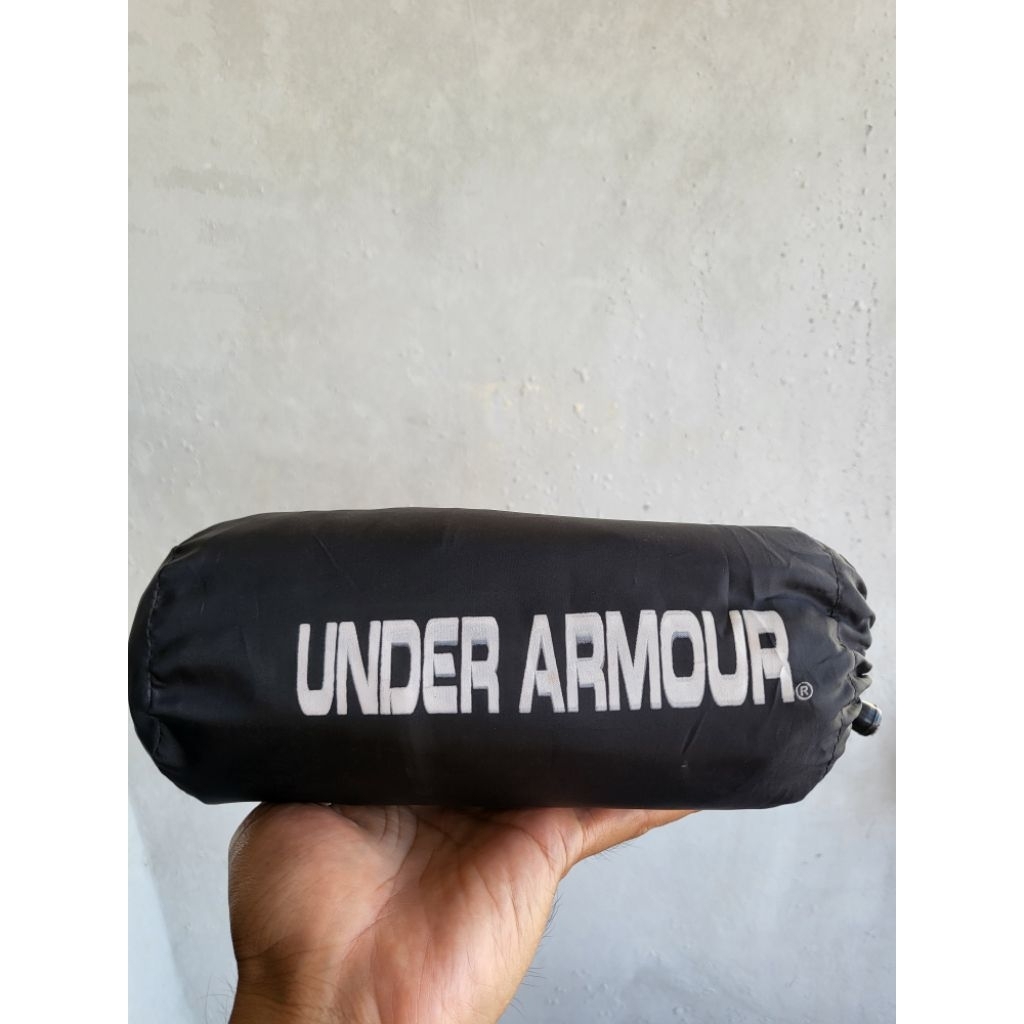 POCKETABLE JACKET UNDER ARMOUR