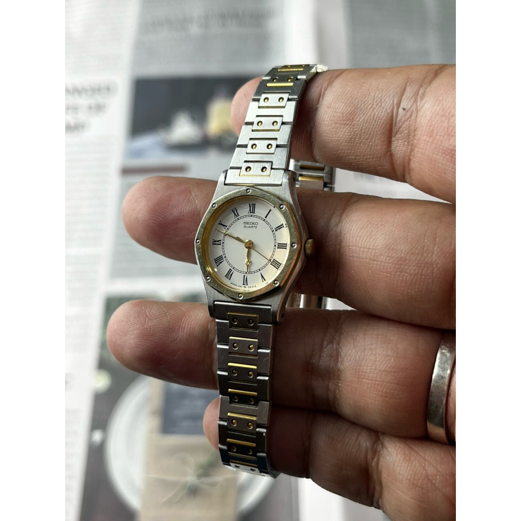 Seiko Yema Santos 1980's Ladies Size Vintage