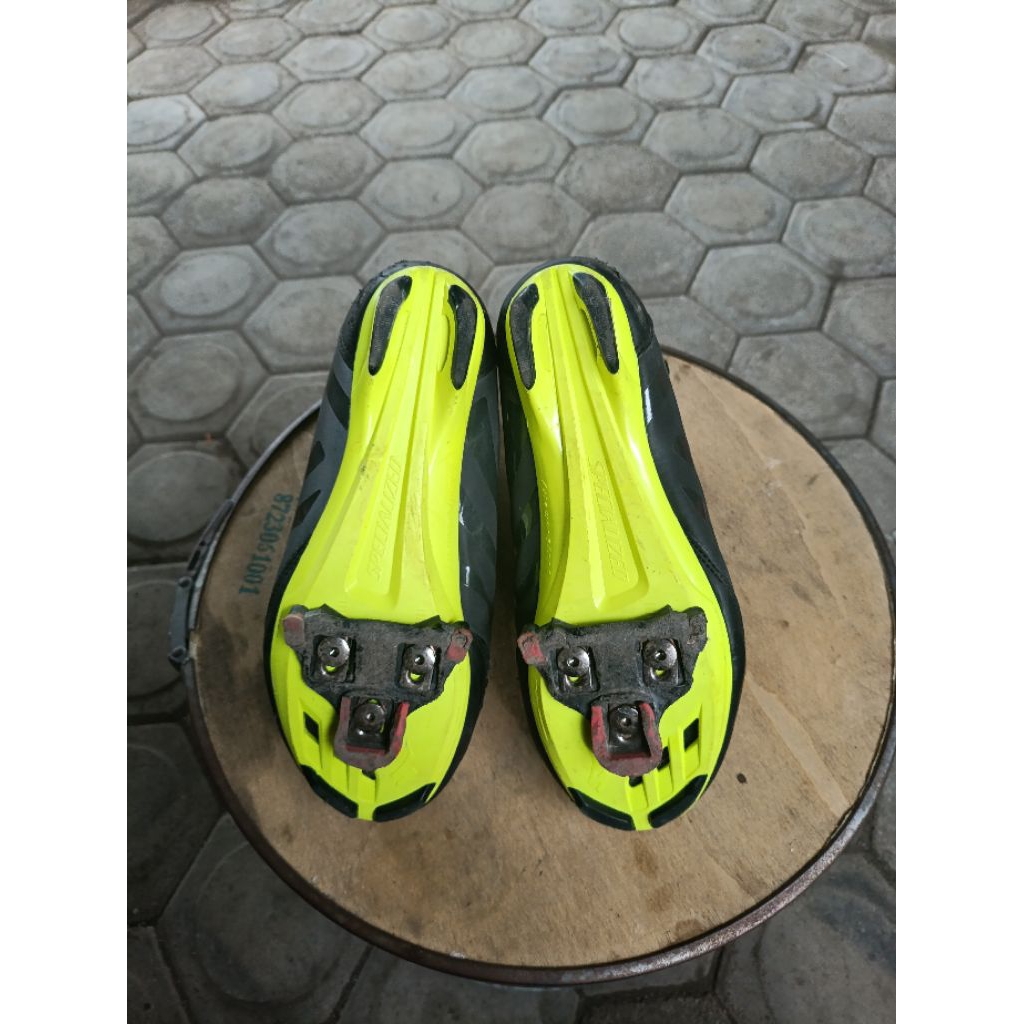 Sepatu Cleat Specialized Defroster road bike size 42