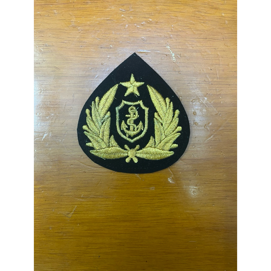 EMBLEM TOPI PED PELAYARAN PRIA