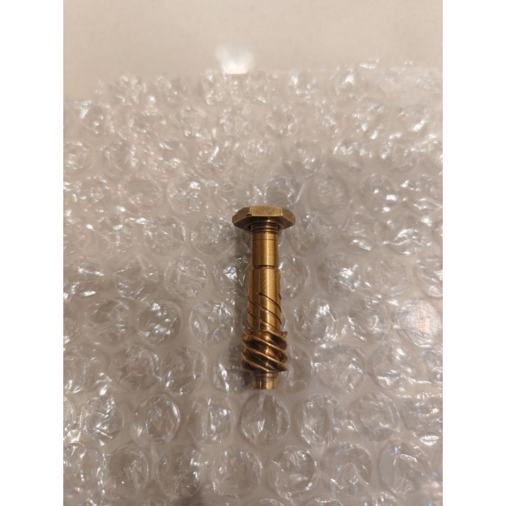 Pinion gear oroginal reel Daiwa seri lt-cxh 1000-5000