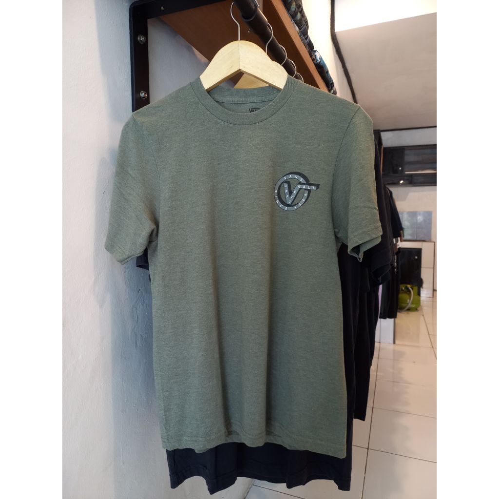 VANS tshirt