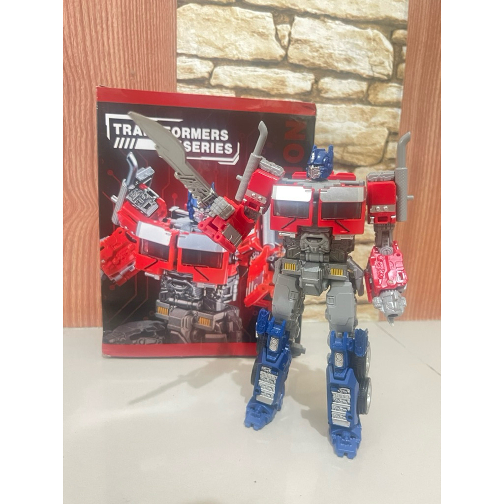 BMB OP-01 Deformation Optimus Prime Mainan Transformer