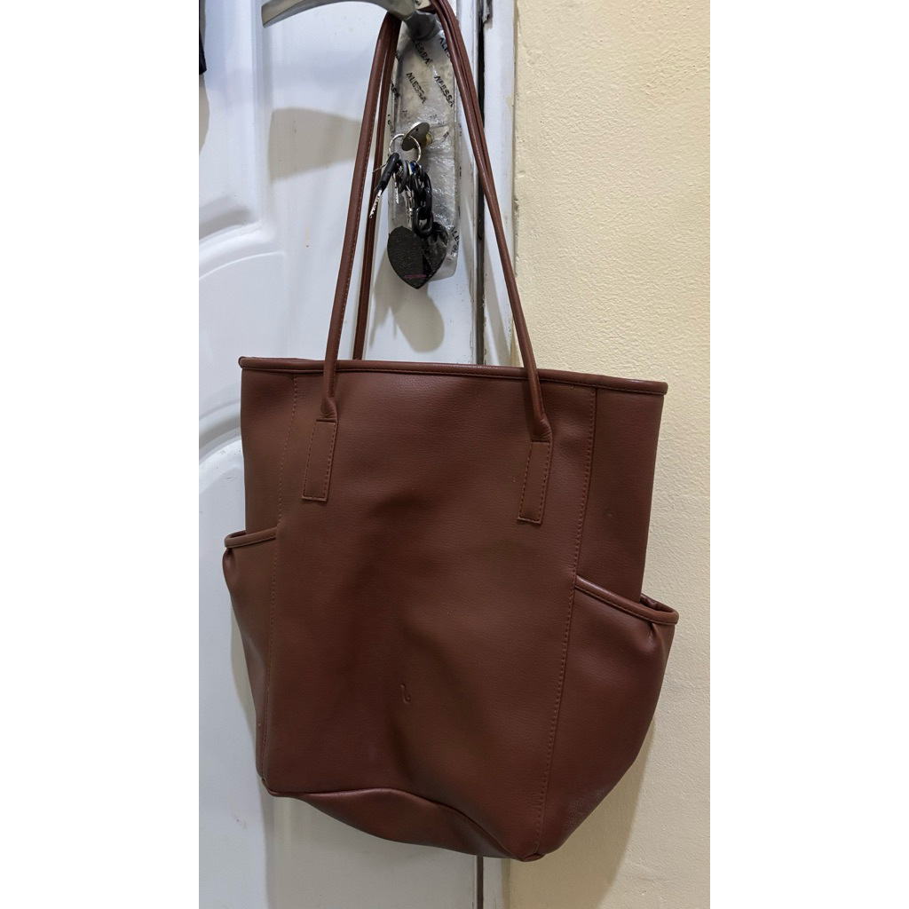 Preloved Levaya Bag Brown
