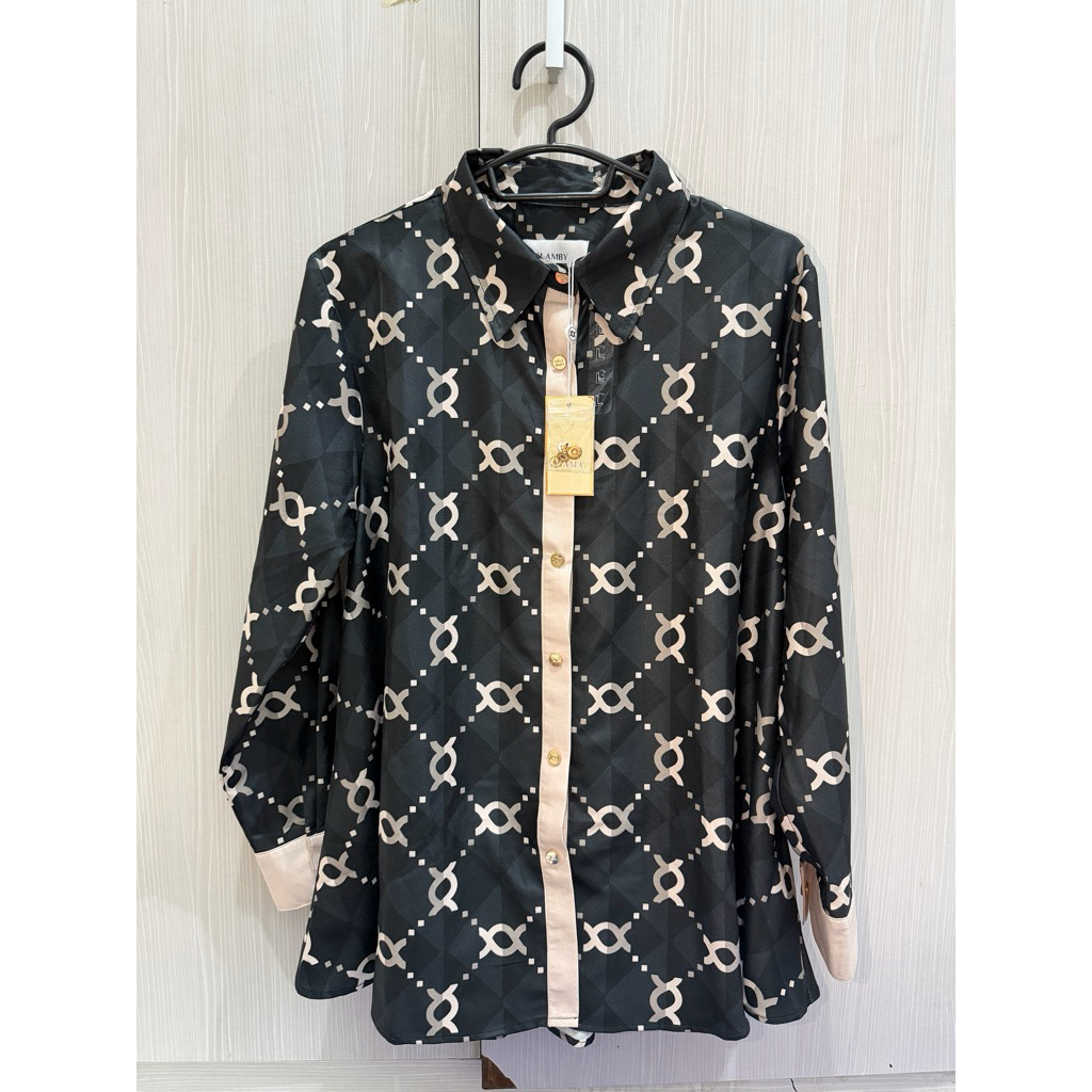 Calya shirt Wearing Klamby warna Sable