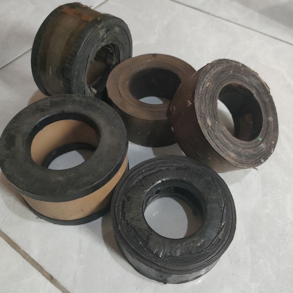 KERN TRAVO DONAT BEKAS COPOTAN STAVOL