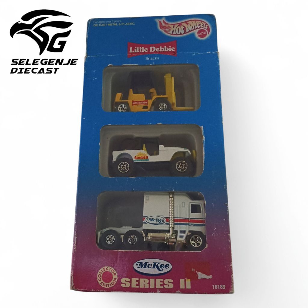 Hot Wheels Giftpack Thunder Roller Little Debbie