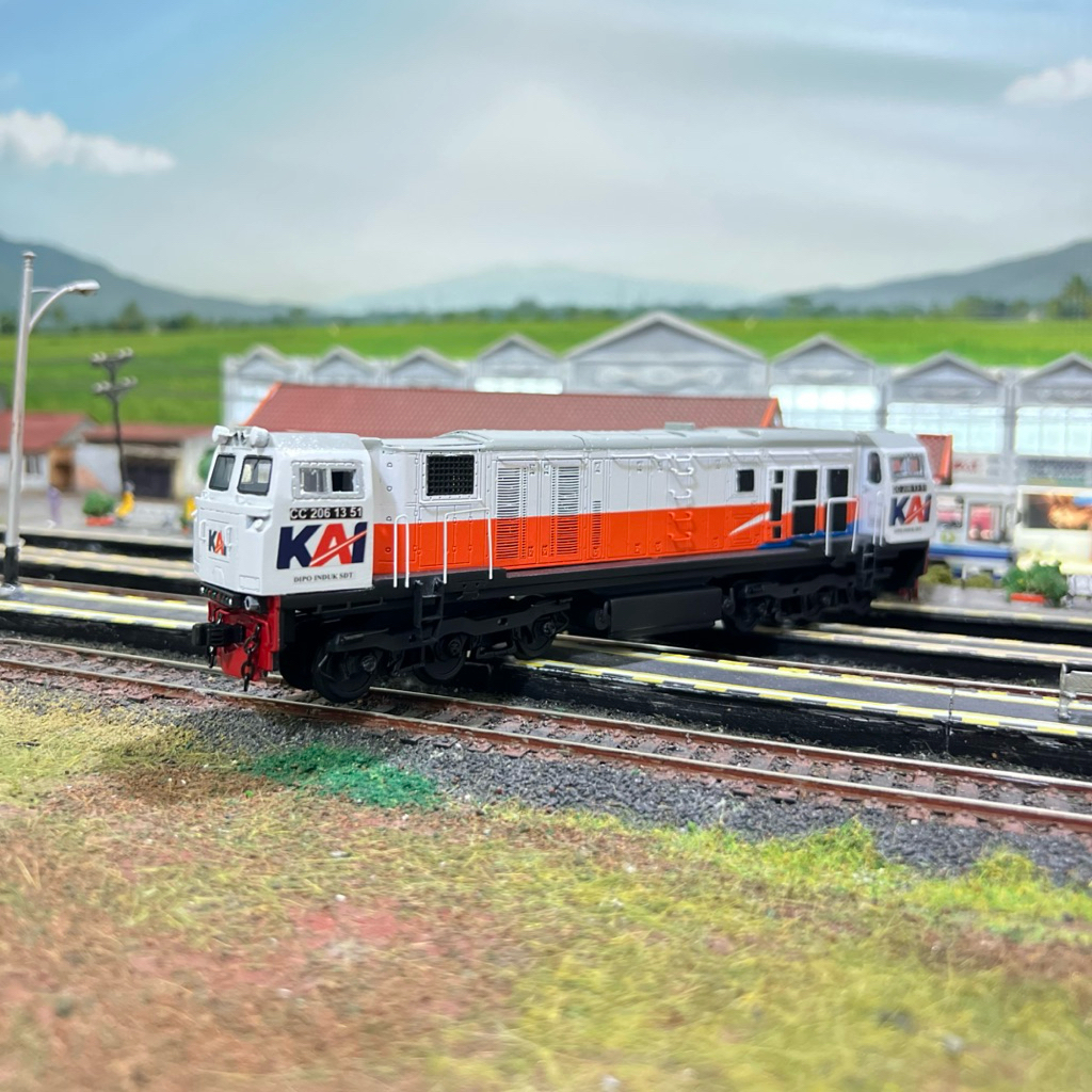 Miniatur Lokomotif CC 206 Skala HO High Detail Dummy (Tanpa Mesin)