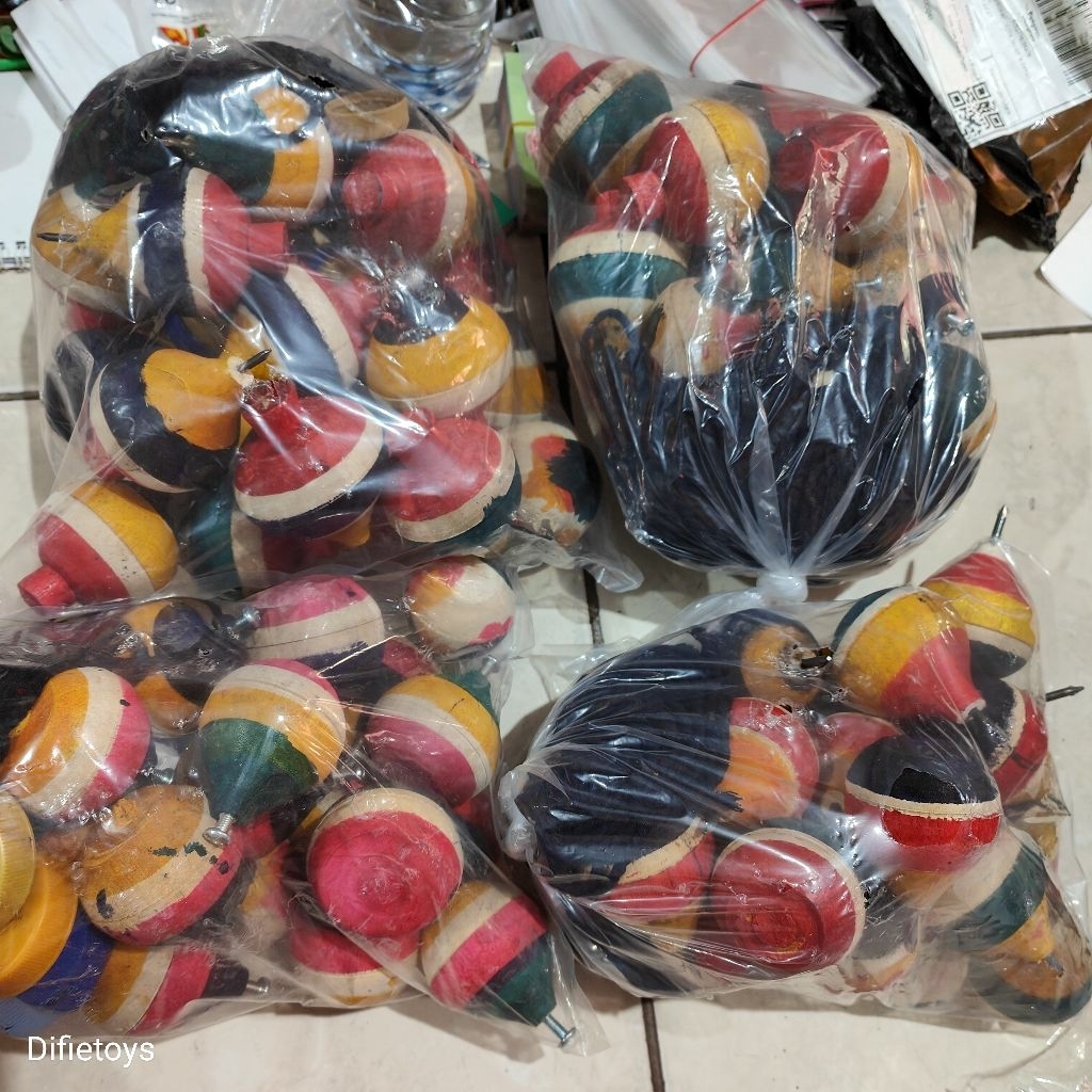 panggalan kayu isi 20 pcs grosir buat di jual kembali mainan gangsing panggal kayu pocong dan mur