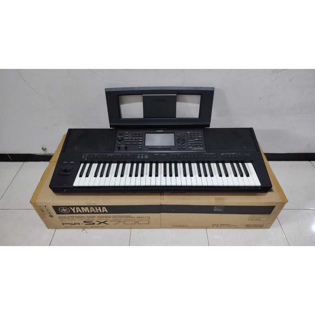 KEYBOARD YAMAHA PSR SX700