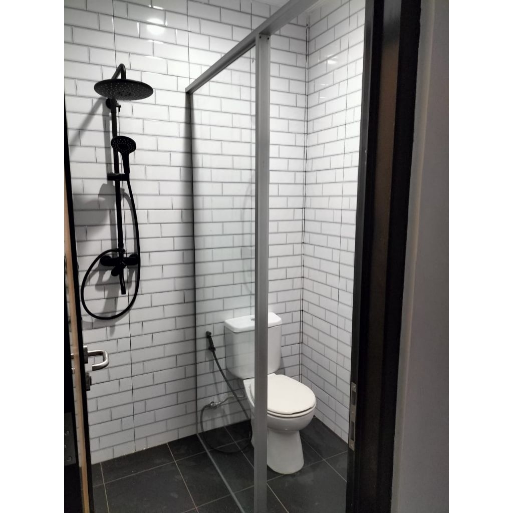 kaca shower sekat kamar mandi kaca tempered 10mm